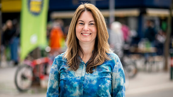 Portraitfoto von Susanne Dreier-Phan Quoc