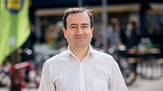 Portraitfoto von Thomas Müller