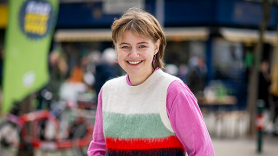 Portraitfoto von Franziska Marhold