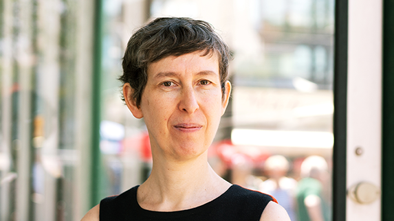 Portraitfoto von Dagmar Klamminger