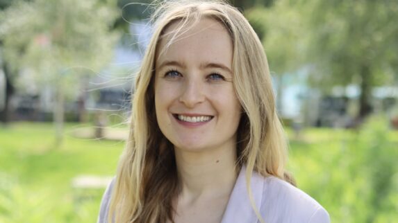 Portraitfoto von Gwendolin Eberhart-Mian